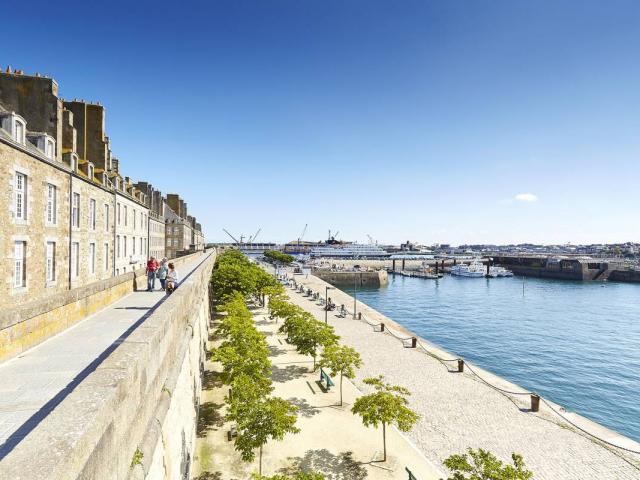 Les Remparts De Saint Malo Alexandre Lamoureux 57