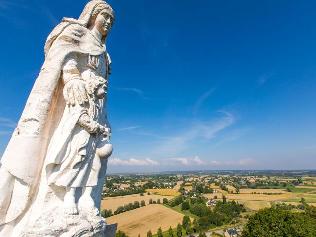 Statue Notre Dame De L Esperance Mont Dol Simon Bourcier 876