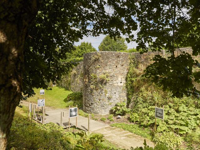 Jardin Des Douves Dol De Bretagne Alexandre Lamoureux 1021