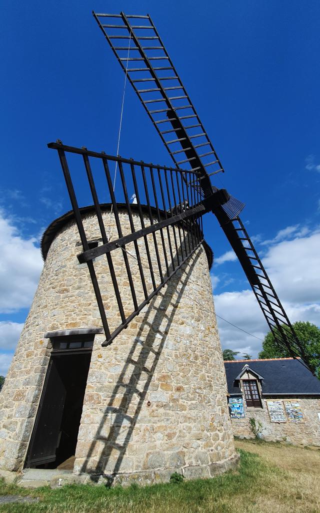 Moulin A Vent Le Mont Dol Smbmsm 3802