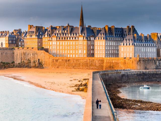 Vue Sur Saint Malo Intra Muros Depuis Le Mole Des Noires Saint Malo Loic Lagarde 667 1200px