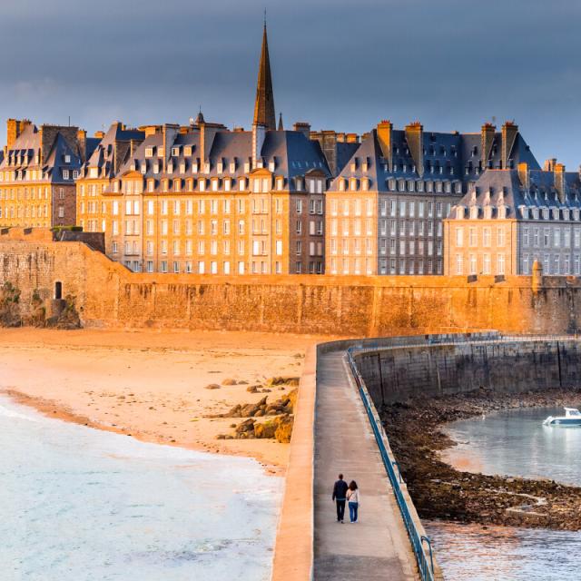 Vue Sur Saint Malo Intra Muros Depuis Le Mole Des Noires Saint Malo Loic Lagarde 667 1200px