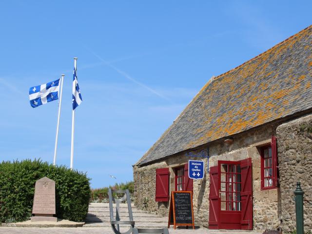 Maison Du Quebec St Malo Smbmsm 8975