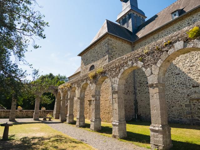 Abbaye Du Tronchet Le Tronchet Thibault Poriel 5078 1200px