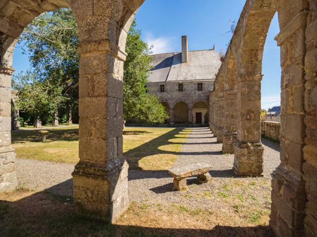 Abbaye Du Tronchet Le Tronchet Thibault Poriel 5080 1200px