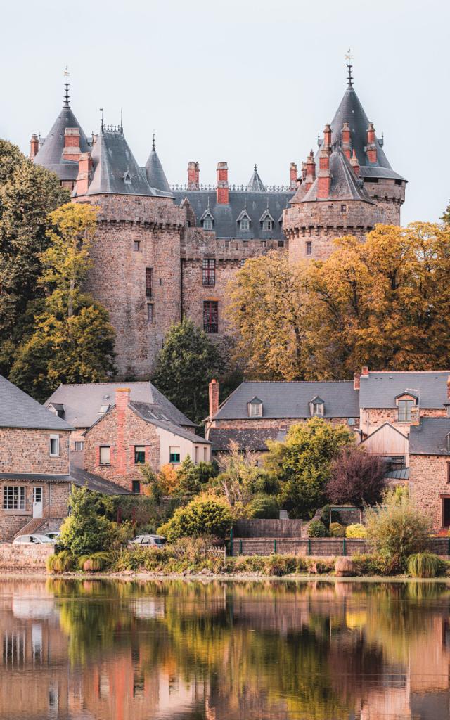 Chateau De Combourg Lezbroz 5276 1200px