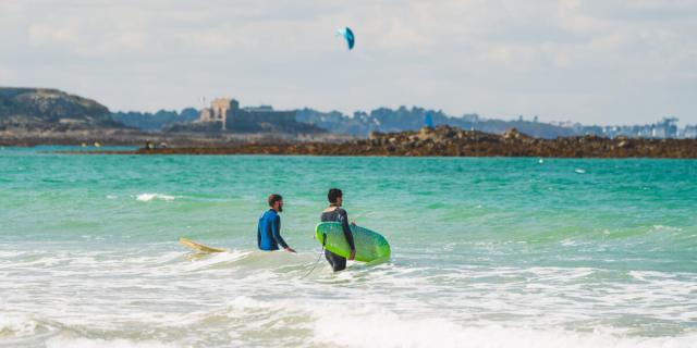 Surfeurs Parame Saint Malo Thibault Poriel 5013 1200px