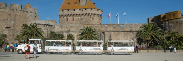 Balade dans Intra-Muros en petit train