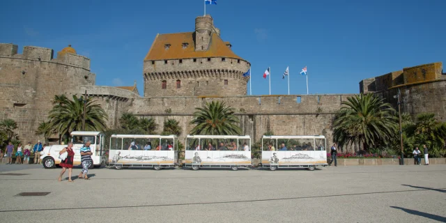 Balade dans Intra-Muros en petit train